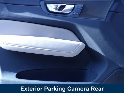New 2026 Volvo XC60 B5 Core w/ Climate Package image 9