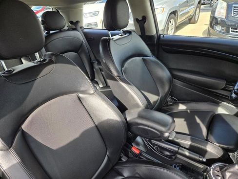 Used 2016 MINI Cooper S image 28
