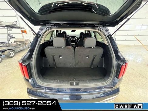 Used 2022 Kia Sorento S image 13