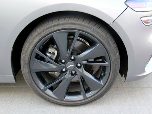 Used 2023 Genesis G70 2.0T w/ Sport Prestige Package image 31