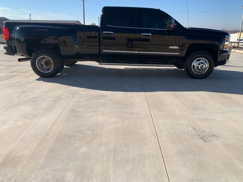 Used 2015 Chevrolet Silverado 3500 High Country w/ Duramax Plus Package image 6