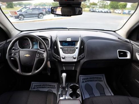 Used 2015 Chevrolet Equinox LS FWD image 11