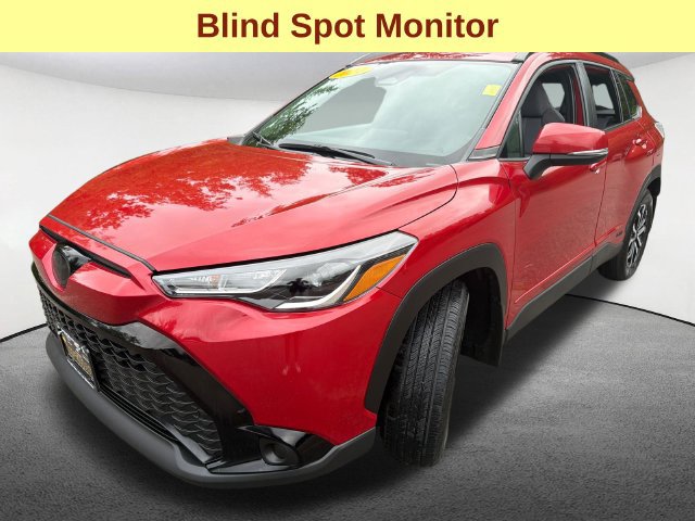 Used 2024 Toyota Corolla Cross AWD Hybrid w/ Moonroof Package image 5