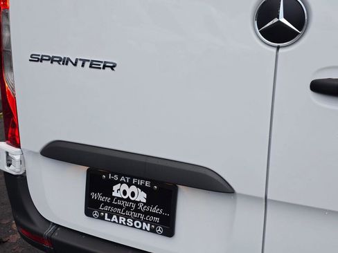 New 2025 Mercedes-Benz Sprinter 2500 image 24