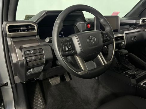 Used 2025 Toyota Tacoma TRD Off-Road image 20