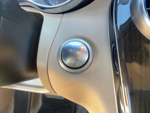 Used 2018 Mercedes-Benz C 300 C 300 image 29