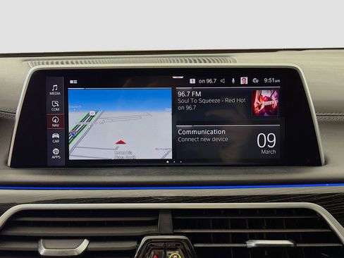 Used 2021 BMW 750i xDrive 750i xDrive w/ Executive Package image 16