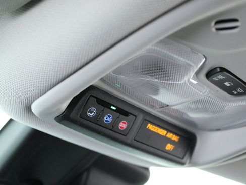 Certified 2025 Chevrolet TrailBlazer LT AWD/4WD image 19