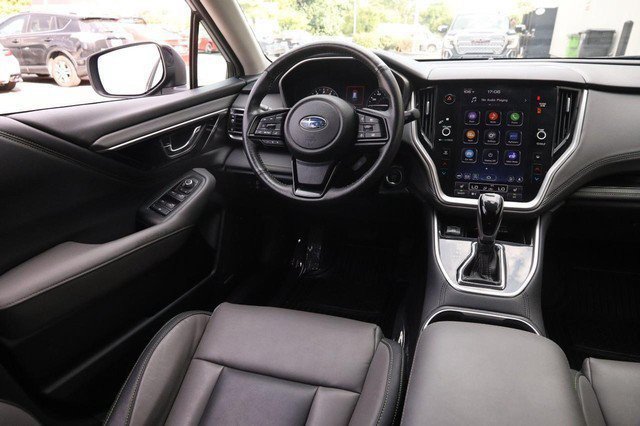Used 2025 Subaru Outback Onyx Edition AWD/4WD image 24