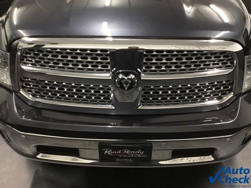 Used 2015 RAM 1500 Laramie w/ Convenience Group image 24