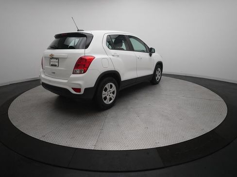 Used 2017 Chevrolet Trax LS FWD image 32