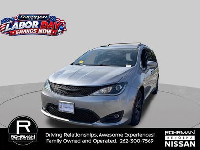 Used 2018 Chrysler Pacifica Touring-L Plus