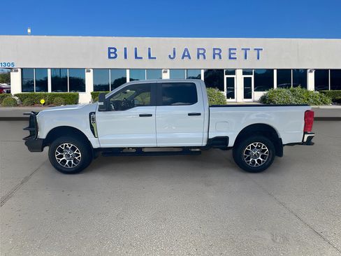 Used 2024 Ford F250 XL image 4