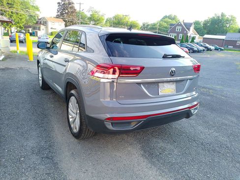 Used 2020 Volkswagen Atlas Cross Sport SE AWD/4WD image 4