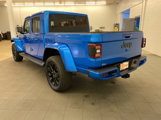 Used 2022 Jeep Gladiator Overland AWD/4WD image 6