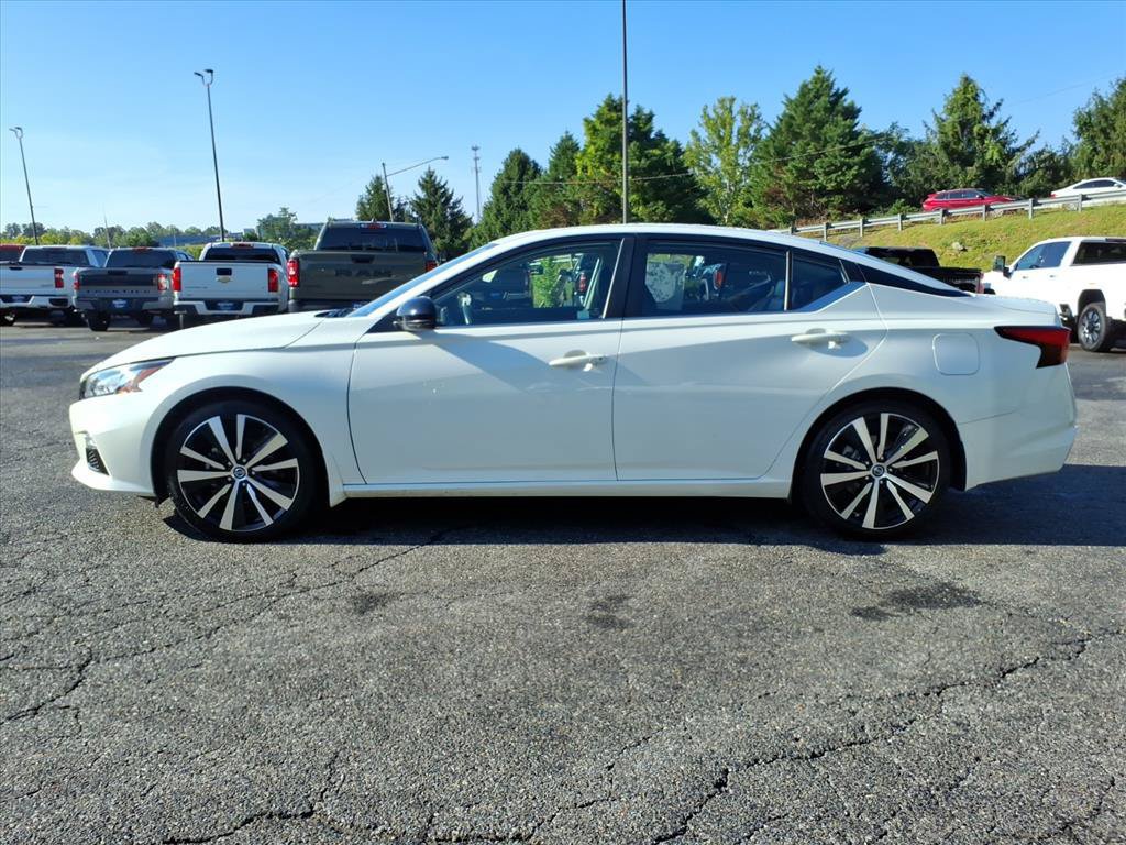 Used 2022 Nissan Altima 2.0 SR FWD image 7