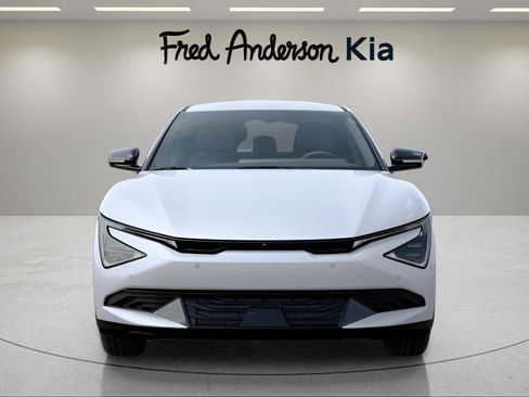 New 2025 Kia EV6 Light image 2