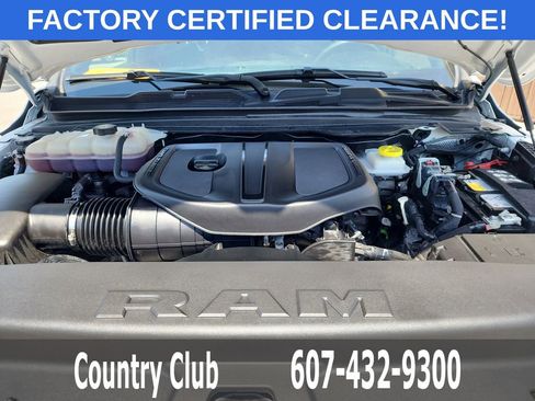 Used 2025 RAM 1500 Big Horn AWD/4WD image 31