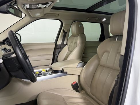 Used 2016 Land Rover Range Rover Sport HSE image 4