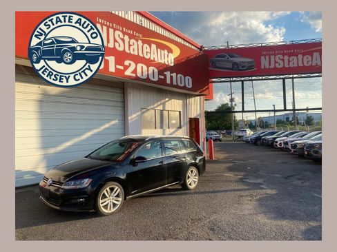 Used 2015 Volkswagen Golf SEL w/ Lighting Package (SEL) FWD image 1