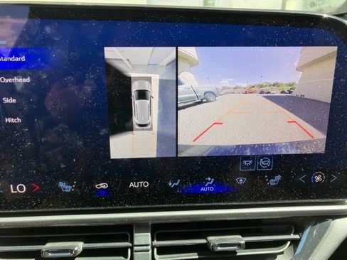 Used 2024 Chevrolet Equinox EV RS image 16