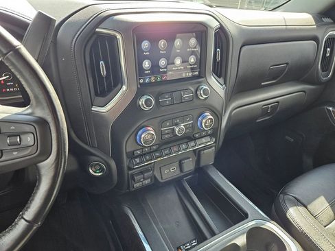 Used 2020 GMC Sierra 2500 Denali w/ Denali Ultimate Package AWD/4WD image 19