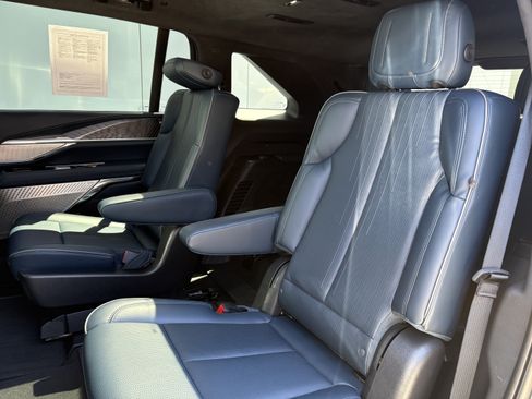 Certified 2025 Cadillac Escalade IQ Luxury 2 w/ LPO, Premium Carpet Package AWD/4WD image 13