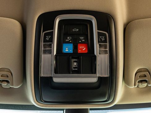Used 2024 RAM 3500 Limited w/ Towing Technology Group AWD/4WD image 24