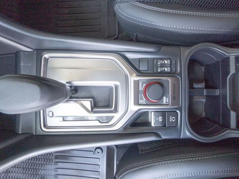 Used 2023 Subaru Forester Premium image 10