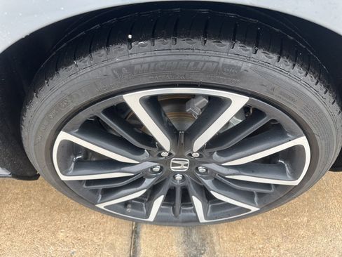 Used 2025 Honda Accord Touring image 15