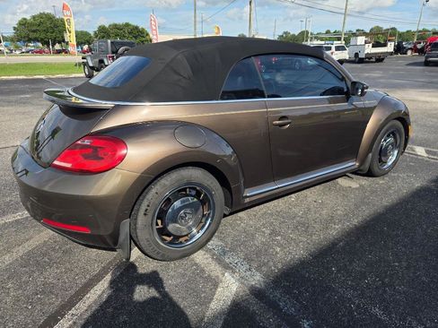 Used 2013 Volkswagen Beetle 2.5 FWD image 7