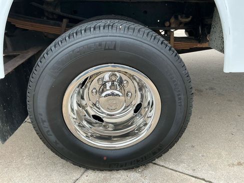 Used 2018 Ford F350 XL w/ Power Equipment Group AWD/4WD image 13