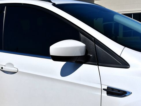 Used 2019 Ford Escape SEL FWD image 8