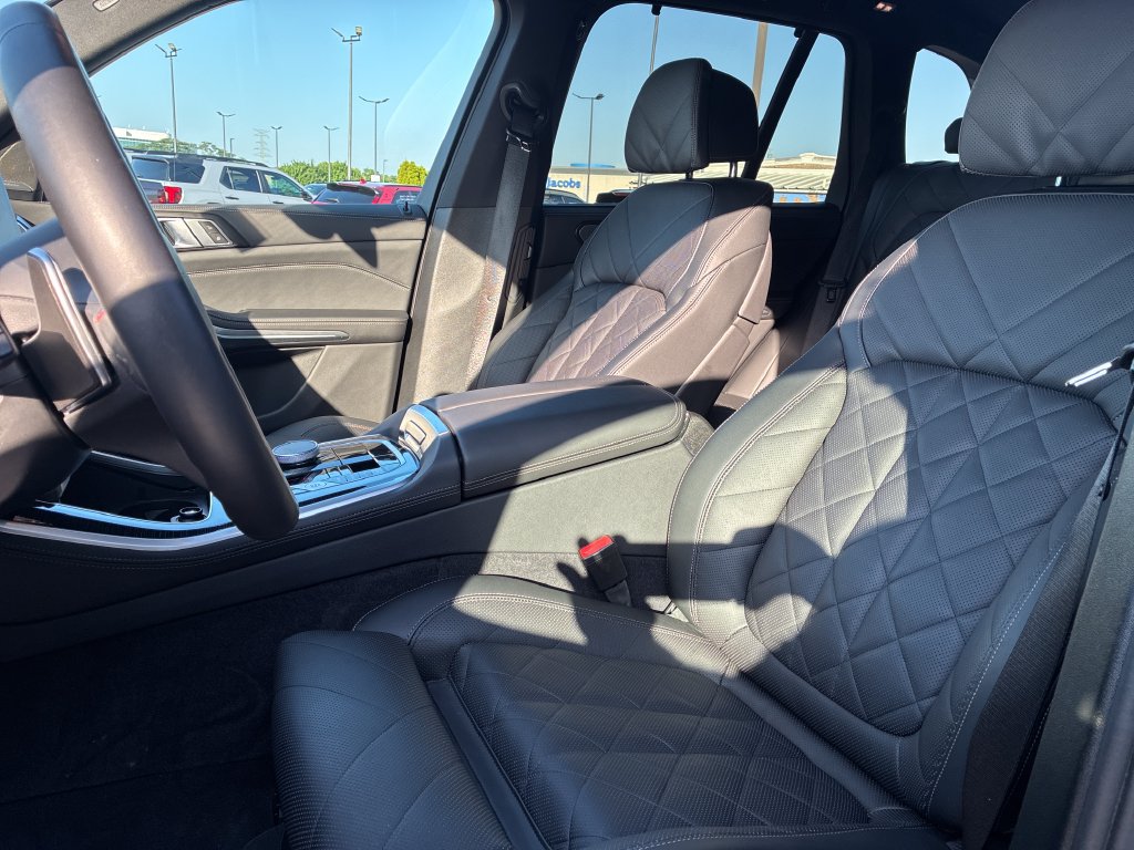Used 2025 BMW X5 M60i w/ Climate Comfort Package AWD/4WD image 12
