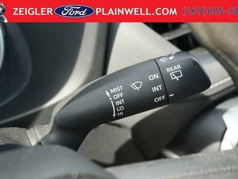 Used 2022 Toyota RAV4 LE FWD image 24