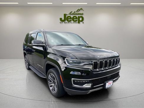 Used 2022 Jeep Wagoneer Series III AWD/4WD image 13