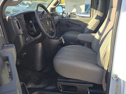 New 2026 Chevrolet Express 2500 Work Van image 14