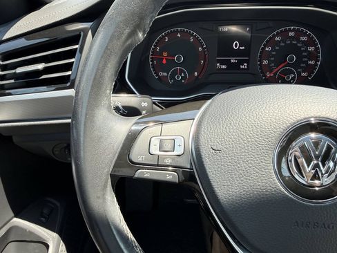Used 2019 Volkswagen Jetta R-Line FWD image 14