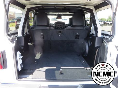 Used 2022 Jeep Wrangler Unlimited Rubicon w/ Xtreme Recon 35" Tire Package AWD/4WD image 63