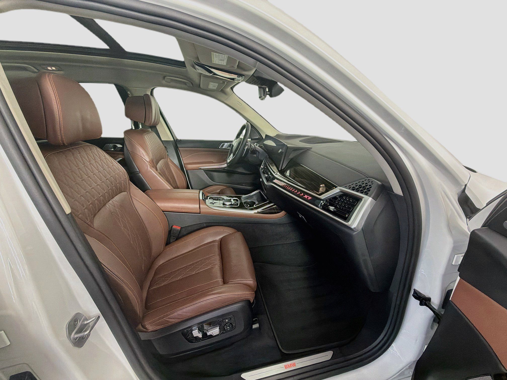 Used 2025 BMW X7 xDrive40i AWD/4WD image 33