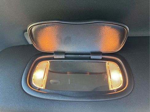 New 2026 Chrysler Pacifica Limited image 34