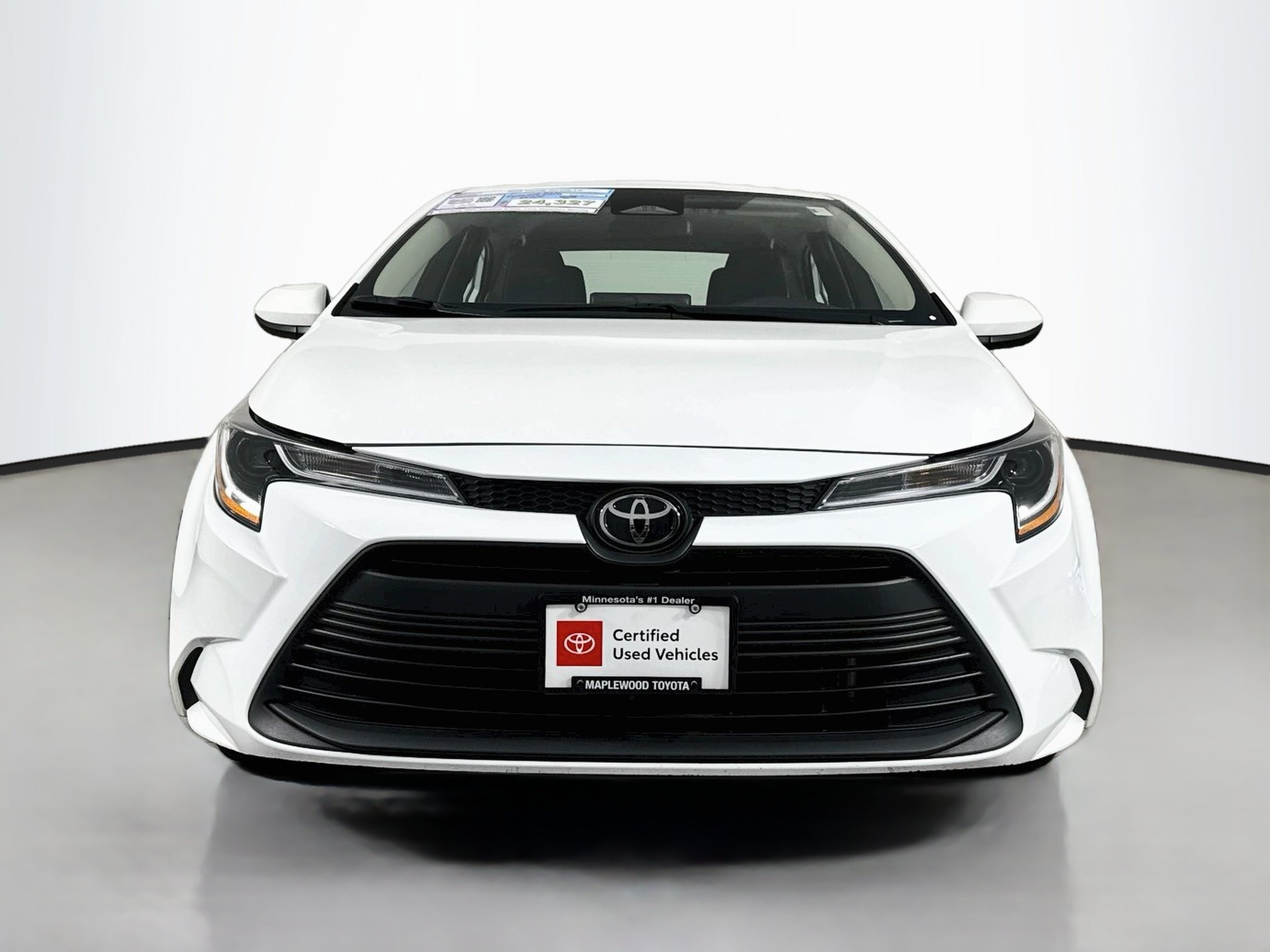 Certified 2025 Toyota Corolla LE FWD image 2