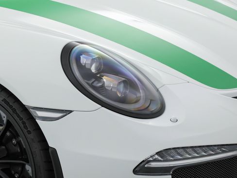 Used 2016 Porsche 911 R image 20