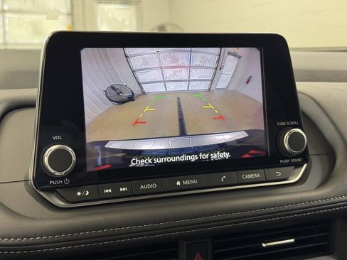 Certified 2026 Nissan Rogue SV image 38