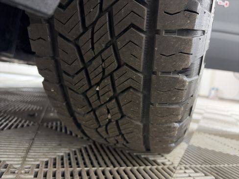 Certified 2023 GMC Acadia AT4 w/ Technology Package image 12