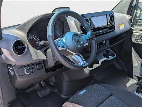 New 2025 Mercedes-Benz Sprinter 3500 image 3