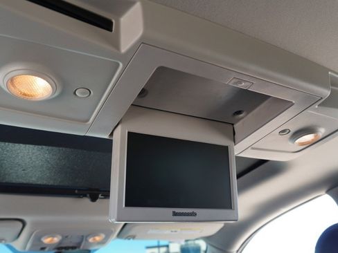 Used 2016 Buick Enclave Premium w/ Experience Buick Package image 33