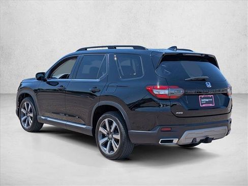 Used 2023 Honda Pilot Elite image 9