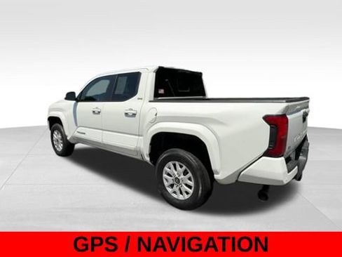 Used 2024 Toyota Tacoma SR5 AWD/4WD image 5