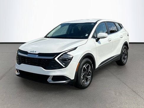 Certified 2025 Kia Sportage LX FWD image 3